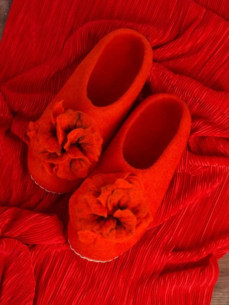 ArtSlippers Faitrade Filzpantoffeln aus Kirgisistan Rot