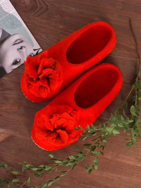 ArtSlippers Faitrade Filzpantoffeln aus Kirgisistan Rot