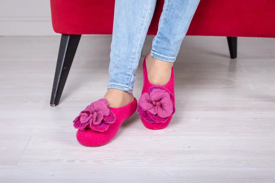 ArtSlippers Fairtrade Filzpantoffeln aus Kirgisistan Rosa