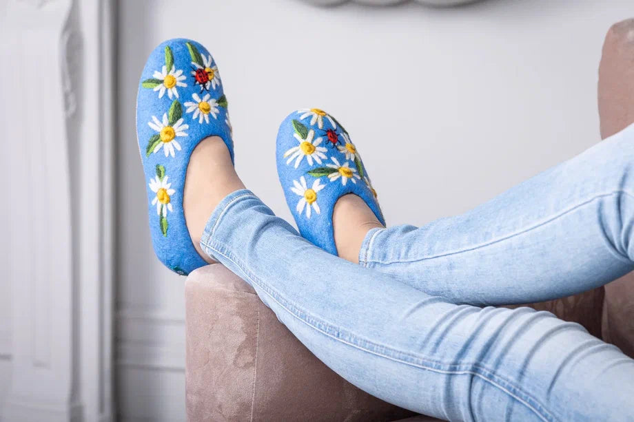 ArtSlippers Faitrade Filzpantoffeln aus Kirgisistan Blau