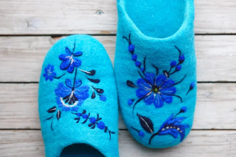 ArtSlippers Faitrade Filzpantoffeln aus Kirgisistan Blau